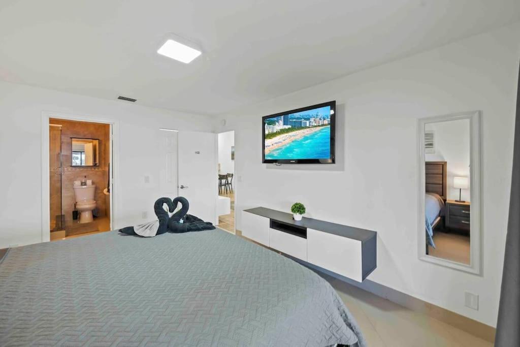 Lakefront Retreat Villa Water View Fishing Casino Fort Lauderdale Eksteriør billede