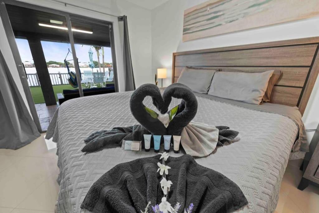Lakefront Retreat Villa Water View Fishing Casino Fort Lauderdale Eksteriør billede